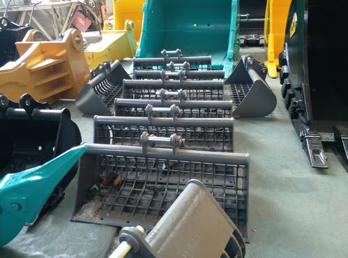 挖机挖斗与油缸报价及厂家选购指南