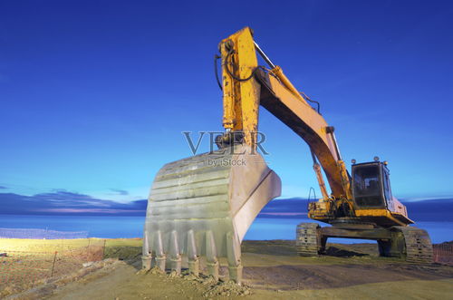 工业美学中的力与美 解读摄影图片中的挖机油缸