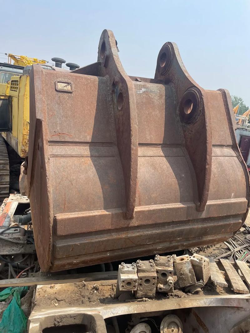 650-700车型通用4.5方挖斗 高效耐用，提升挖掘效率